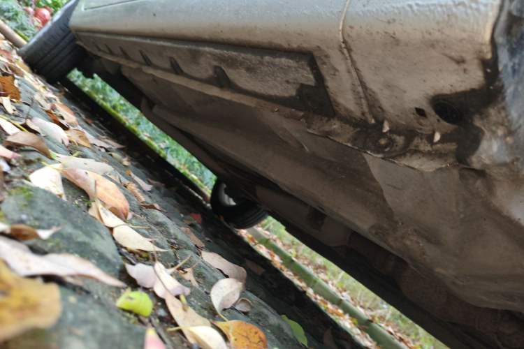 Used Toyota Corolla EX 2011 1.6L Manual Luxury Edition Chassis Front Right