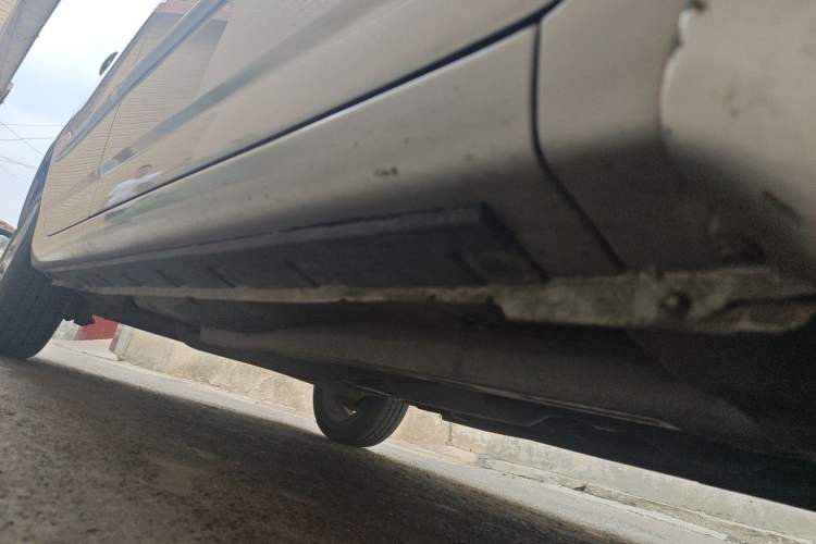Used Toyota Corolla EX 2011 1.6L Manual Classic Edition Chassis Front Right