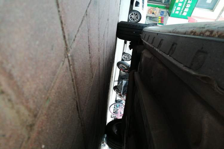 Used Toyota Corolla EX 2011 1.6L Manual Luxury Edition Chassis Front Right