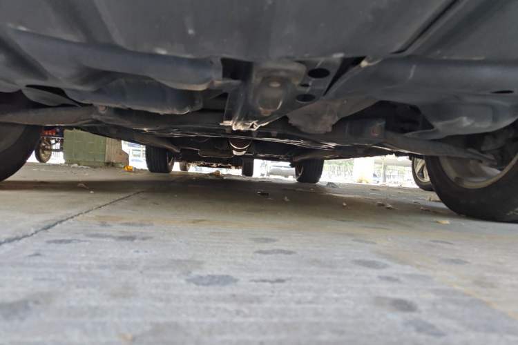 Used Toyota Corolla EX 2011 1.6L Manual Classic Edition Chassis Front