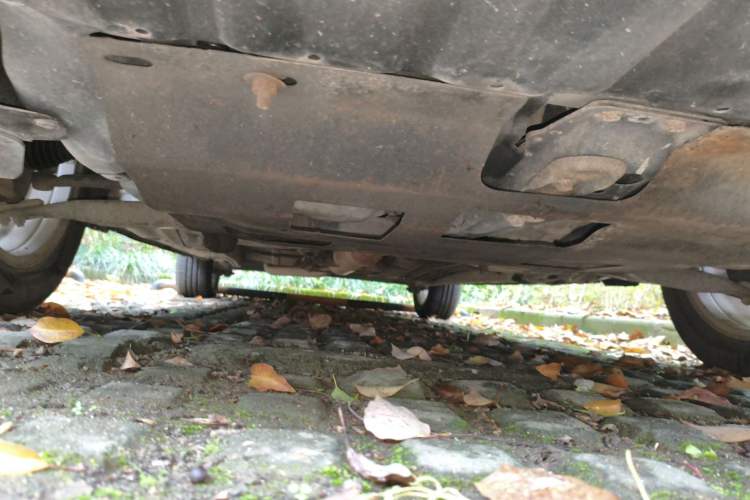Used Toyota Corolla EX 2011 1.6L Manual Luxury Edition Chassis Front