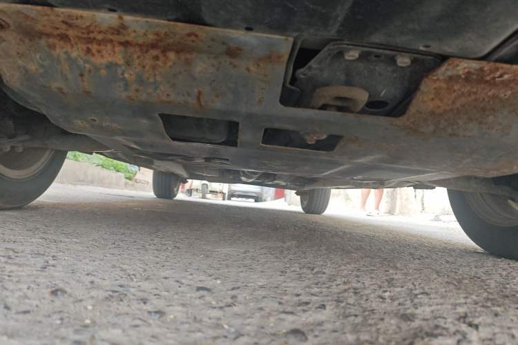 Used Toyota Corolla EX 2011 1.6L Manual Classic Edition Chassis Front
