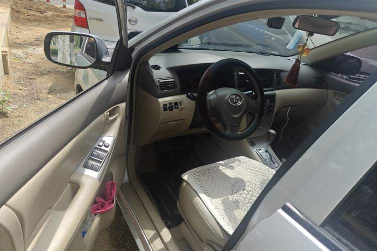 Used Toyota Corolla EX 2011 1.6L Automatic Luxury Edition Driver Seat