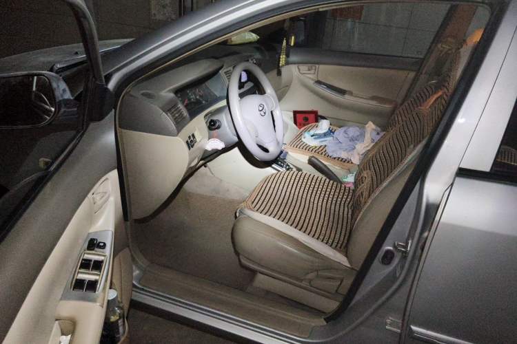 Used Toyota Corolla EX 2011 1.6L Automatic Classic Edition Driver Seat