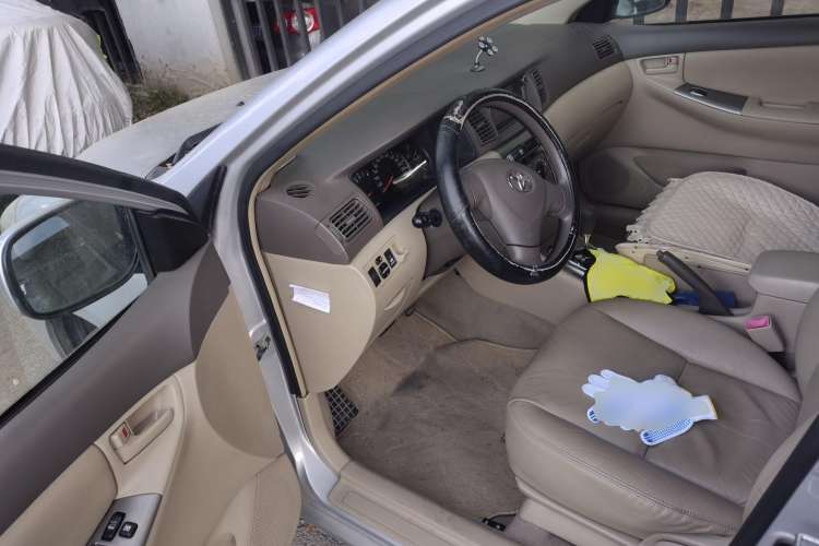 Used Toyota Corolla EX 2011 1.6L Automatic Luxury Edition Driver Seat