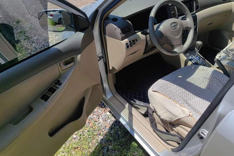 Used Toyota Corolla EX 2011 1.6L Automatic Classic Edition Driver Seat