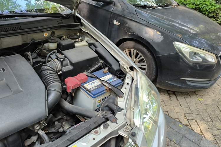 Used Toyota Corolla EX 2011 1.6L Manual Classic Edition Engine Bay Left