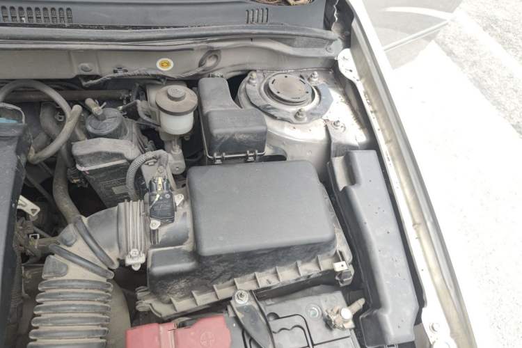 Used Toyota Corolla EX 2011 1.6L Automatic Luxury Edition Engine Bay Left