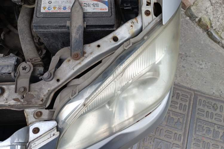 Used Toyota Corolla EX 2011 1.6L Automatic Classic Edition Engine Bay Left