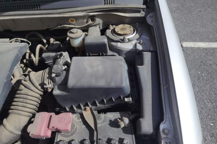 Used Toyota Corolla EX 2011 1.6L Automatic Classic Edition Engine Bay Left