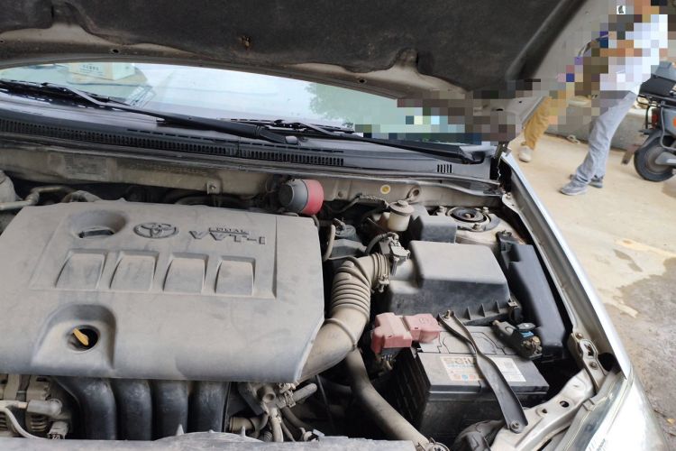 Used Toyota Corolla EX 2011 1.6L Automatic Classic Edition Engine Bay Left