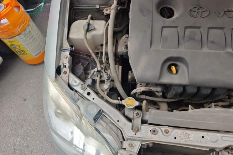 Used Toyota Corolla EX 2011 1.6L Automatic Classic Edition Engine Bay Right