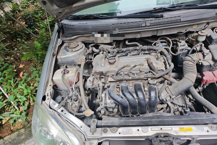 Used Toyota Corolla EX 2011 1.6L Automatic Classic Edition Engine Bay Right