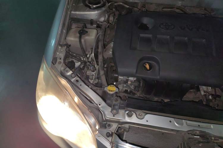 Used Toyota Corolla EX 2011 1.6L Automatic Luxury Edition Engine Bay Right