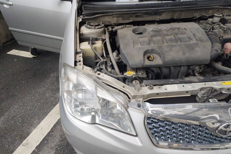 Used Toyota Corolla EX 2011 1.6L Automatic Classic Edition Engine Bay Right