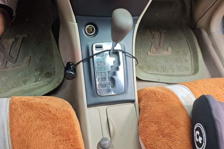 Used Toyota Corolla EX 2011 1.6L Automatic Classic Edition Gear Lever