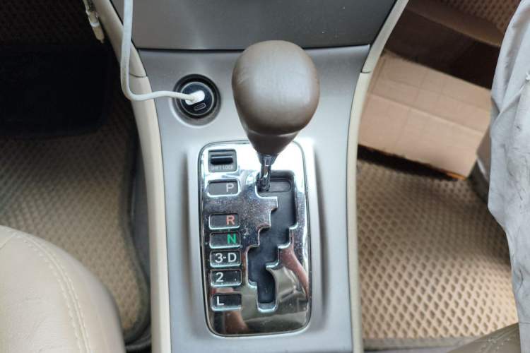 Used Toyota Corolla EX 2011 1.6L Automatic Classic Edition Gear Lever