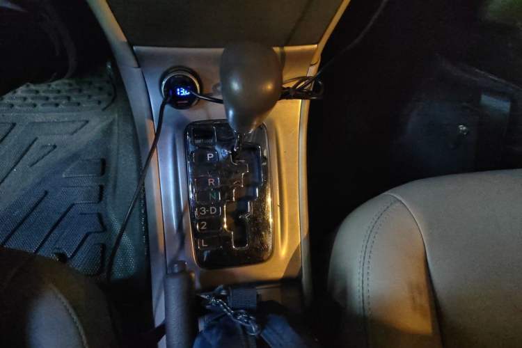 Used Toyota Corolla EX 2011 1.6L Automatic Luxury Edition Gear Lever
