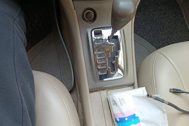 Used Toyota Corolla EX 2011 1.6L Automatic Classic Edition Gear Lever