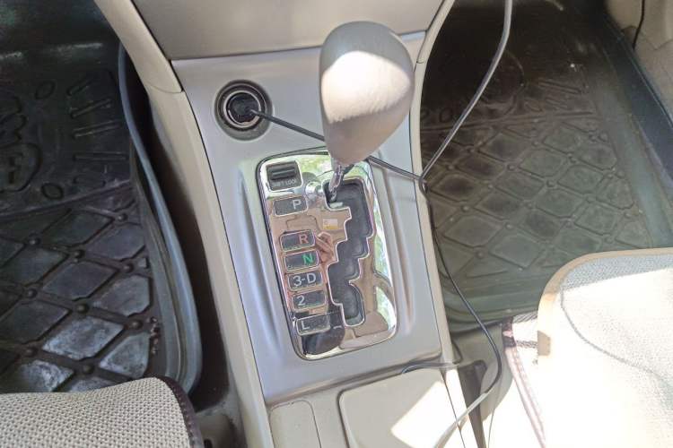 Used Toyota Corolla EX 2011 1.6L Automatic Luxury Edition Gear Lever