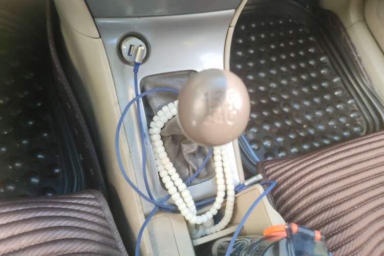 Used Toyota Corolla EX 2011 1.6L Manual Classic Edition Gear Lever