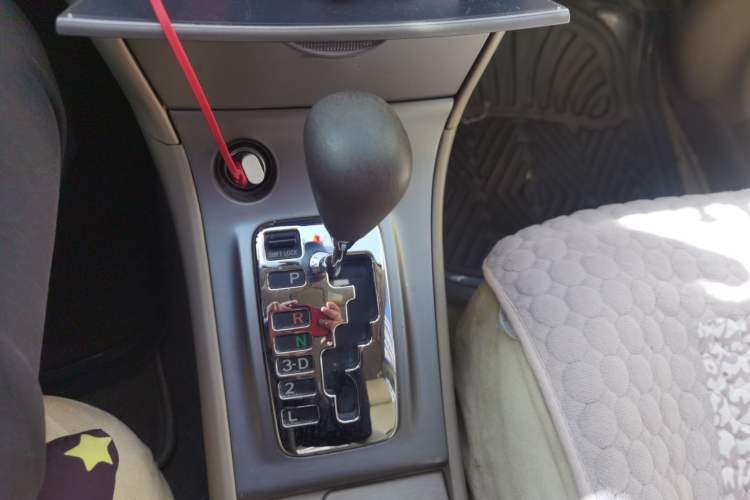 Used Toyota Corolla EX 2011 1.6L Automatic Classic Edition Gear Lever