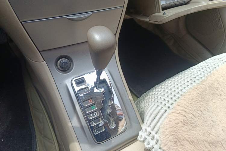 Used Toyota Corolla EX 2011 1.6L Automatic Classic Edition Gear Lever