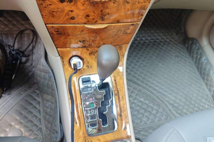 Used Toyota Corolla EX 2011 1.6L Automatic Classic Edition Gear Lever