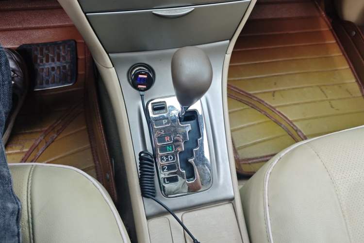 Used Toyota Corolla EX 2011 1.6L Automatic Classic Edition Gear Lever