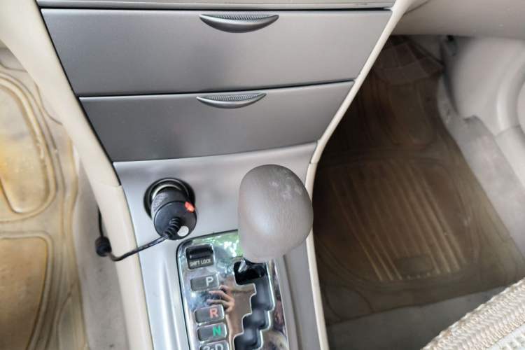 Used Toyota Corolla EX 2011 1.6L Automatic Classic Edition Gear Lever