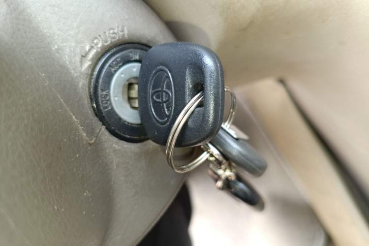 Used Toyota Corolla EX 2011 1.6L Automatic Luxury Edition Interior 1
