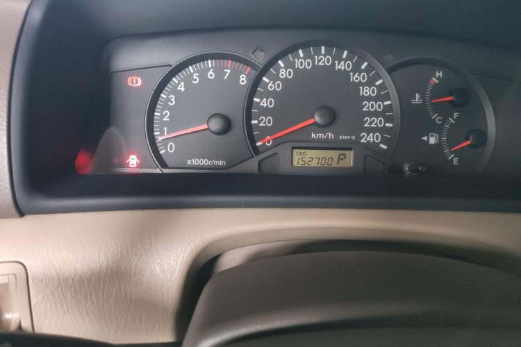 Used Toyota Corolla EX 2011 1.6L Automatic Luxury Edition Odometer Close Up