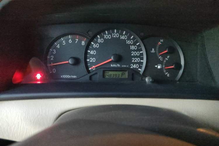 Used Toyota Corolla EX 2011 1.6L Automatic Luxury Edition Odometer Close Up