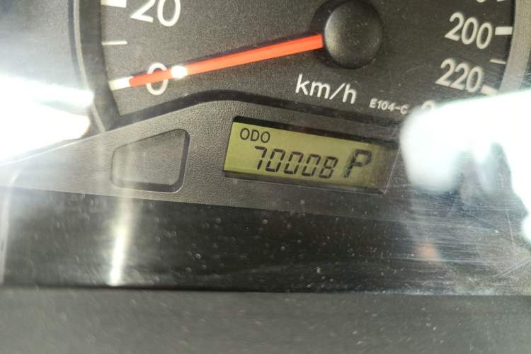 Used Toyota Corolla EX 2011 1.6L Automatic Luxury Edition Odometer Close Up