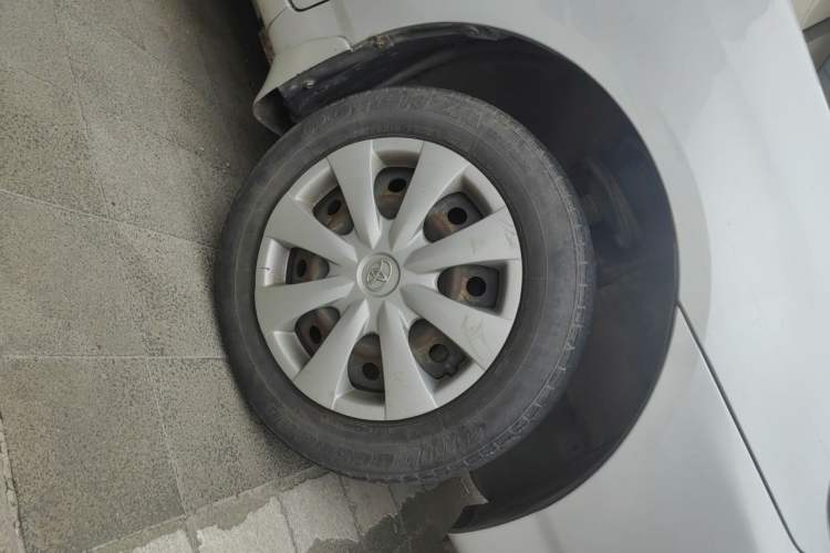 Used Toyota Corolla EX 2011 1.6L Manual Classic Edition Right Front Wheel Hub
