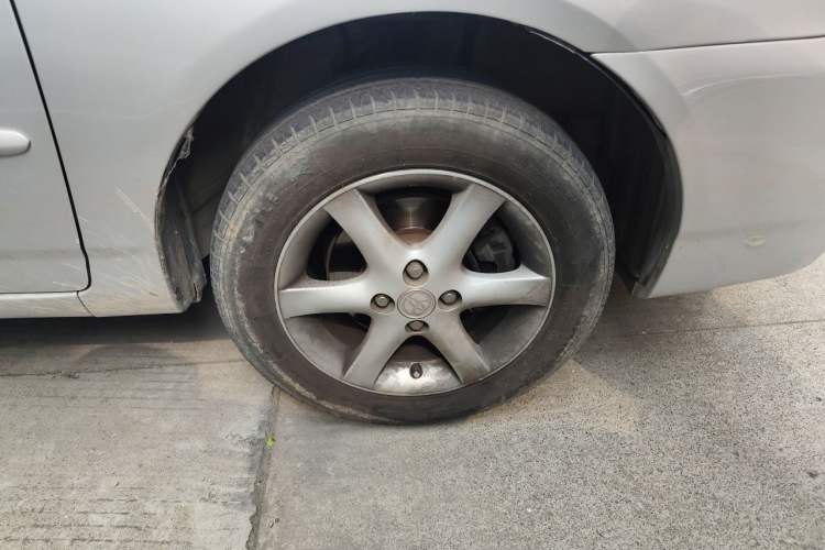 Used Toyota Corolla EX 2011 1.6L Automatic Luxury Edition Right Front Wheel Hub