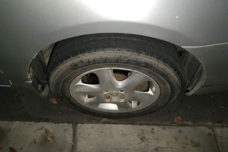 Used Toyota Corolla EX 2011 1.6L Manual Classic Edition Right Front Wheel Hub