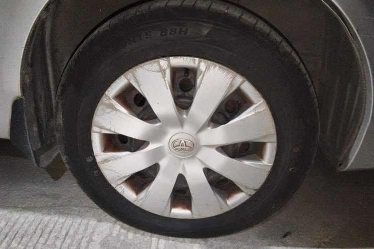 Used Toyota Corolla EX 2011 1.6L Automatic Classic Edition Right Front Wheel Hub