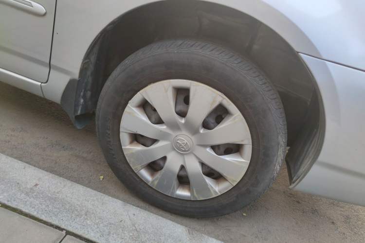 Used Toyota Corolla EX 2011 1.6L Manual Classic Edition Right Front Wheel Hub