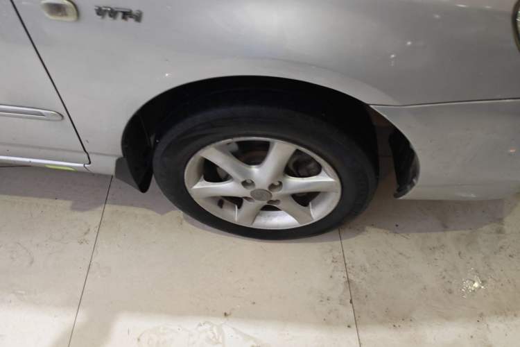Used Toyota Corolla EX 2011 1.6L Automatic Classic Edition Right Front Wheel Hub