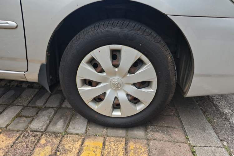 Used Toyota Corolla EX 2011 1.6L Automatic Classic Edition Right Front Wheel Hub