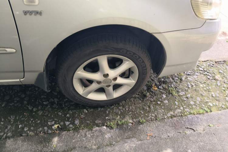 Used Toyota Corolla EX 2011 1.6L Automatic Classic Edition Right Front Wheel Hub