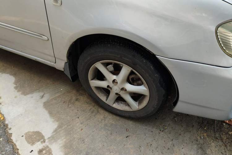 Used Toyota Corolla EX 2011 1.6L Automatic Classic Edition Right Front Wheel Hub