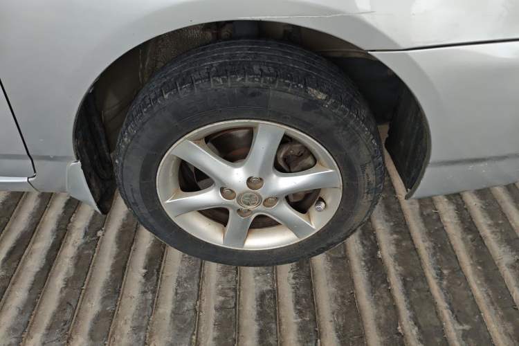 Used Toyota Corolla EX 2011 1.6L Manual Classic Edition Right Front Wheel Hub