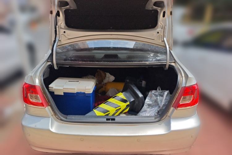 Used Toyota Corolla EX 2011 1.6L Automatic Classic Edition Trunk