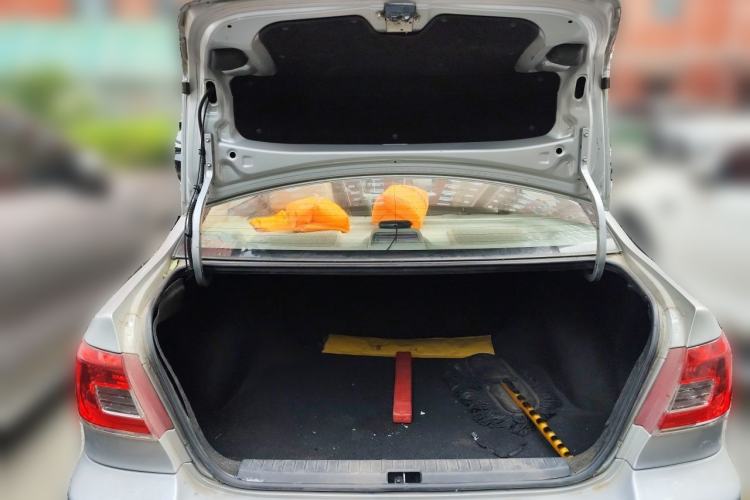 Used Toyota Corolla EX 2011 1.6L Automatic Luxury Edition Trunk