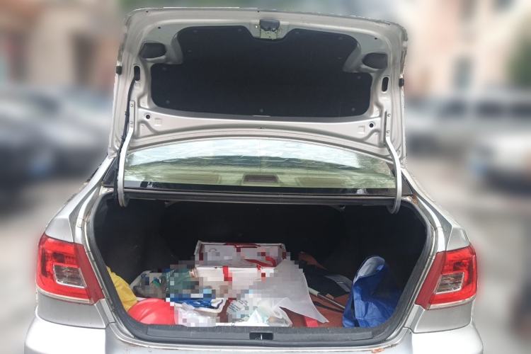 Used Toyota Corolla EX 2011 1.6L Manual Special Offer Version Trunk