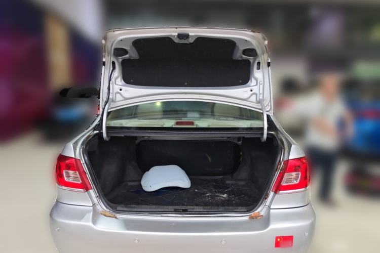 Used Toyota Corolla EX 2011 1.6L Automatic Classic Edition Trunk