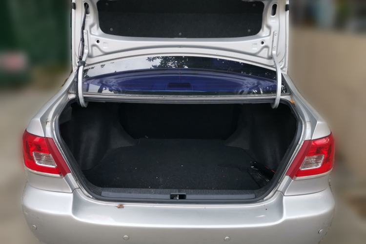 Used Toyota Corolla EX 2011 1.6L Automatic Classic Edition Trunk