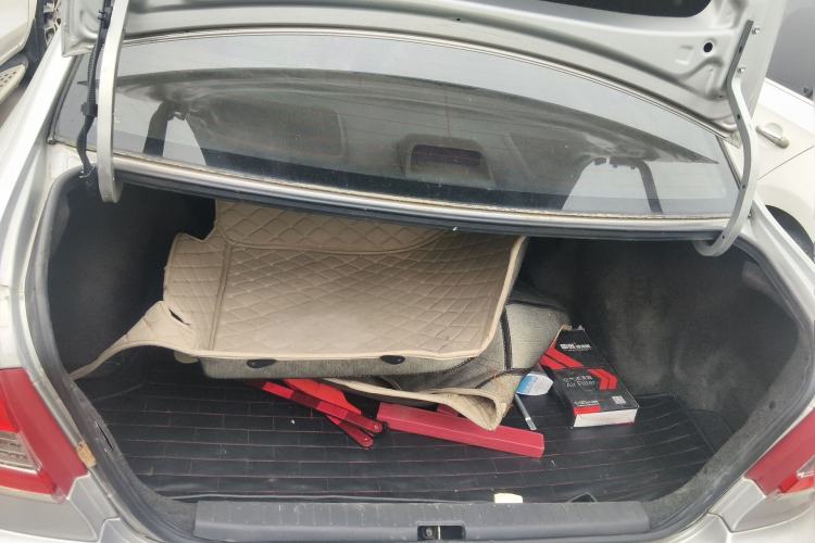 Used Toyota Corolla EX 2011 1.6L Automatic Luxury Edition Trunk